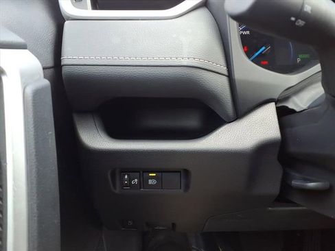 Certified 2025 Toyota RAV4 LE image 14