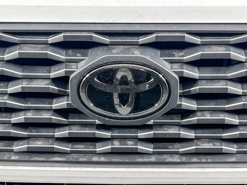 Used 2023 Toyota Tacoma TRD Sport image 5