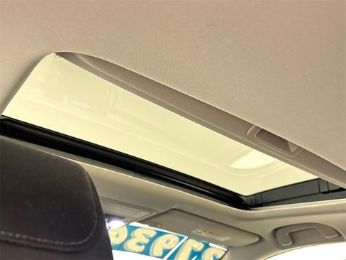 Certified 2025 Honda Accord SE image 12