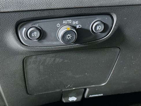 Used 2023 Buick Encore GX Essence w/ Experience Buick Package image 16