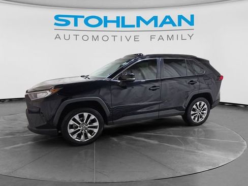 Used 2021 Toyota RAV4 XLE Premium AWD/4WD image 3
