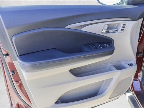 Used 2022 Honda Pilot Special Edition image 11