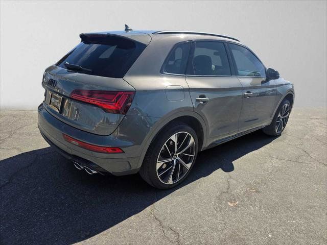 Used 2023 Audi SQ5 Premium Plus w/ Premium Plus Package AWD/4WD image 3