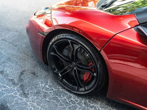 Used 2014 McLaren MP4-12C Spider RWD image 10