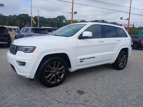 Used 2017 Jeep Grand Cherokee Limited 75th Anniversary image 15