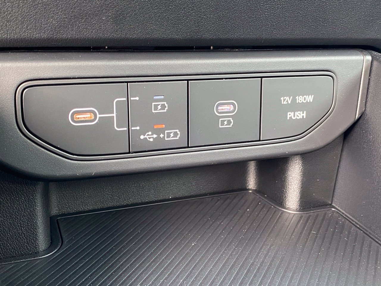 New 2027 Kia K4 FWD image 17