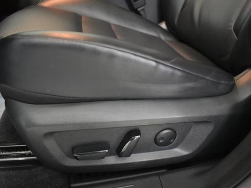 Certified 2022 Nissan Rogue SV w/ SV Premium Package image 12