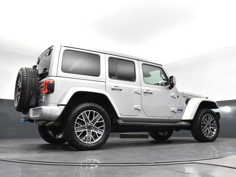Used 2024 Jeep Wrangler High Altitude AWD/4WD image 22