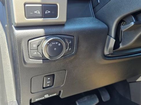 Used 2020 Ford F350 Lariat image 21