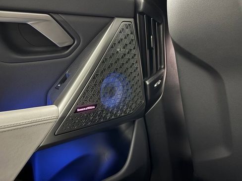 Used 2025 BMW M5 w/ Executive Package image 22