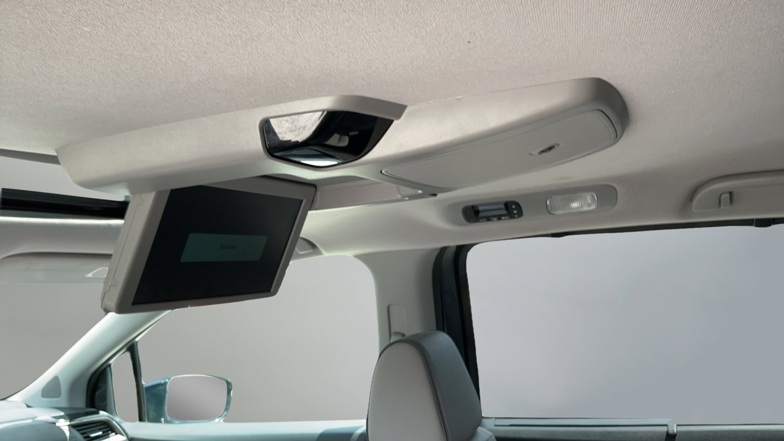 Used 2023 Honda Odyssey Elite image 47
