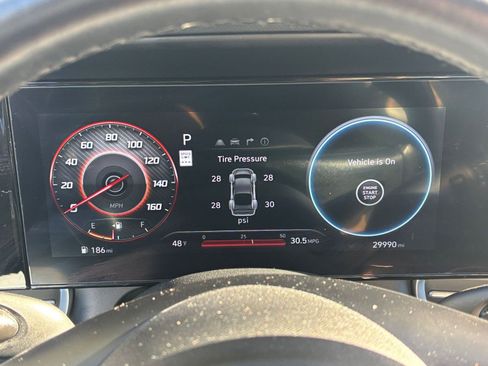 Used 2025 Hyundai Elantra SEL image 36