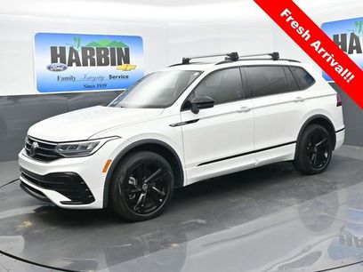 Used 2023 Volkswagen Tiguan SE R-Line