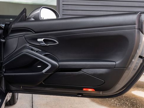 Certified 2014 Porsche 911 Carrera S RWD image 41