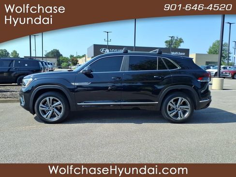 Used 2024 Volkswagen Atlas Cross Sport SEL R-Line AWD/4WD image 2