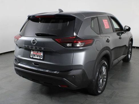 Certified 2021 Nissan Rogue S FWD image 4