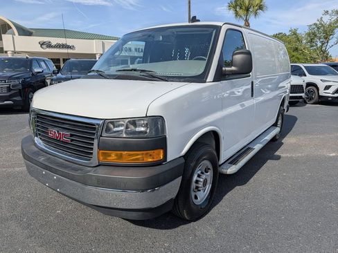 Used 2024 GMC Savana 2500 w/ Driver Convenience Package RWD image 7