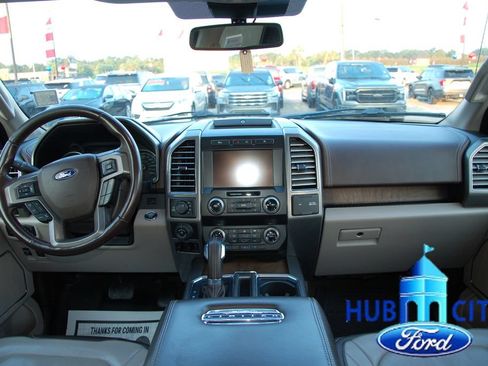 Used 2020 Ford F150 Limited w/ Trailer Tow Package AWD/4WD image 18