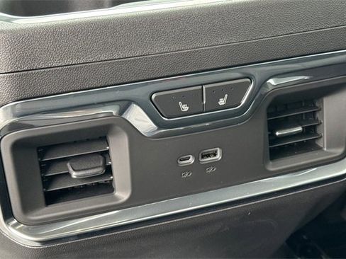 New 2026 GMC Sierra 1500 SLT w/ SLT Premium Plus Package image 14