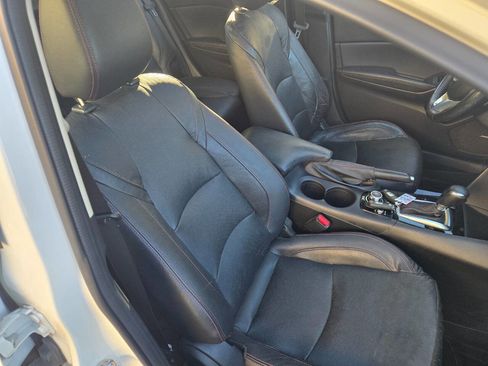 Used 2014 MAZDA MAZDA3 s Grand Touring image 20