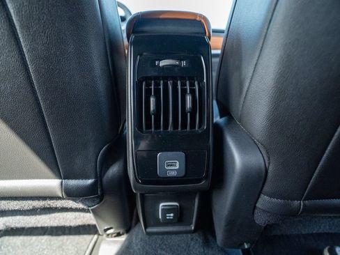 Used 2025 Jeep Compass Limited AWD/4WD image 18