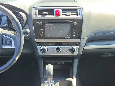 Used 2017 Subaru Legacy 2.5i Limited image 19