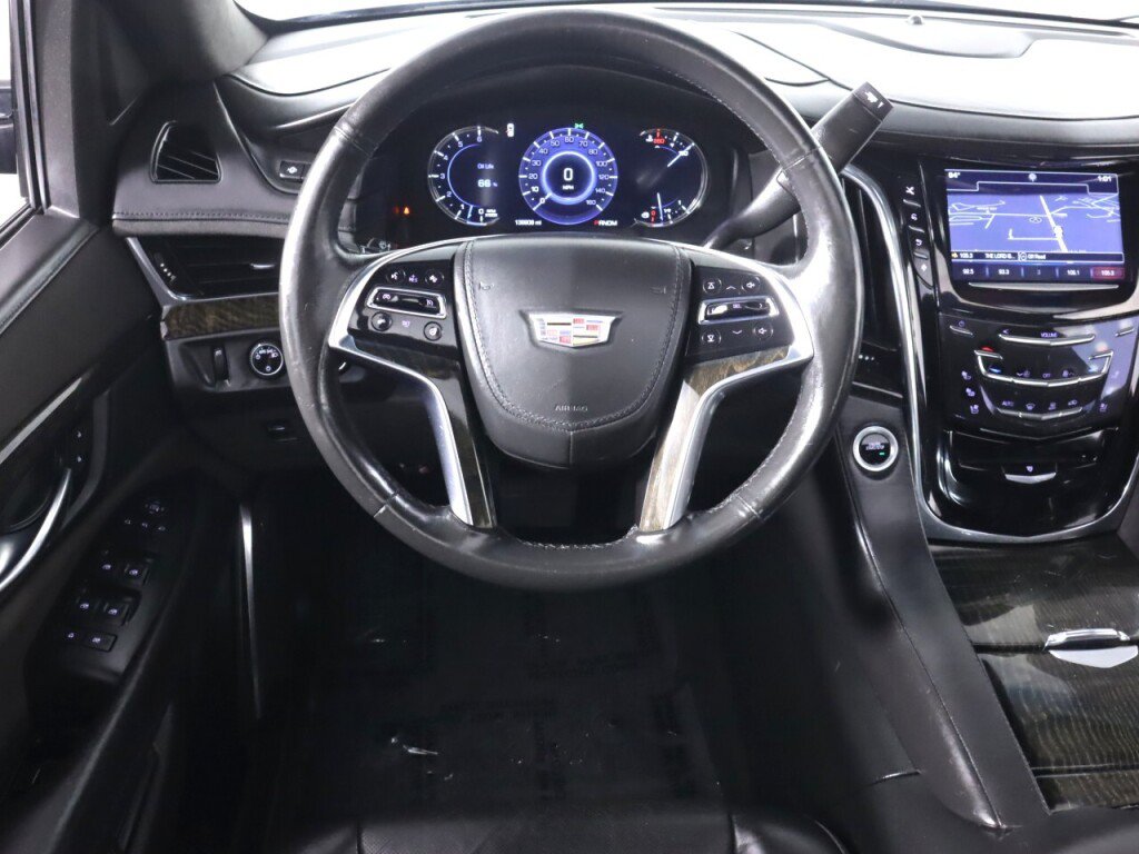 Used 2016 Cadillac Escalade ESV Platinum AWD/4WD image 31