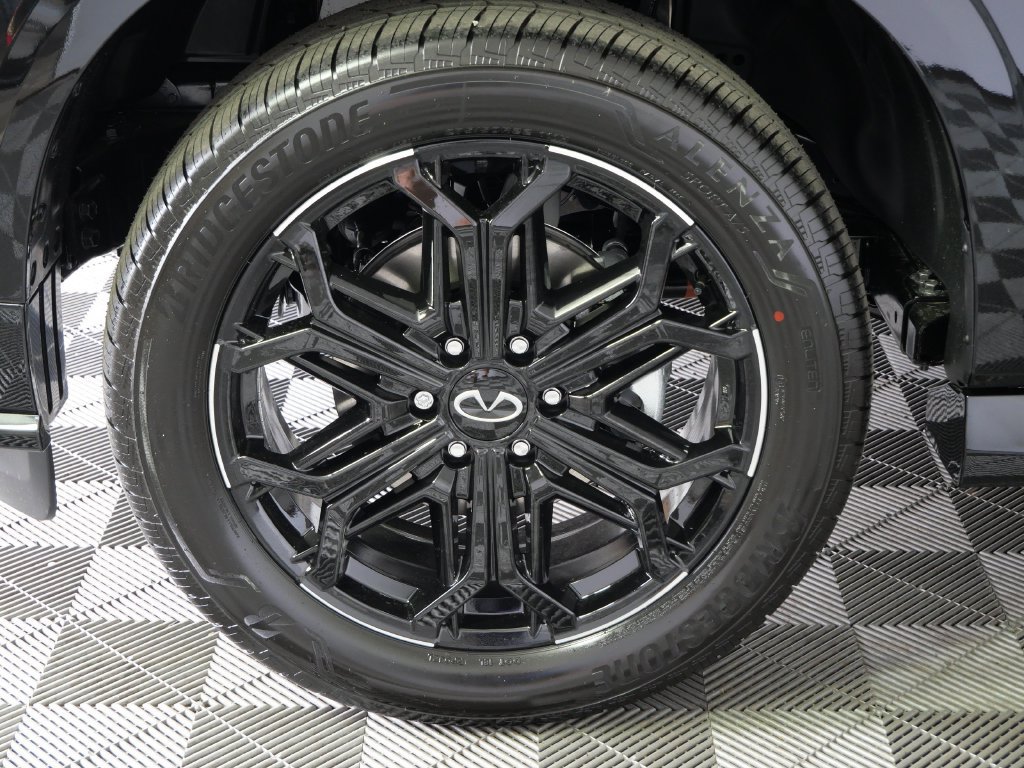 New 2027 INFINITI QX80 Sensory AWD/4WD image 9