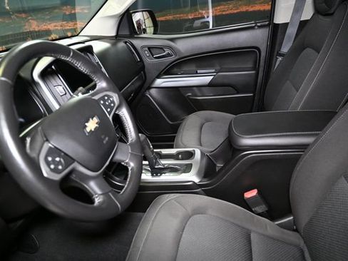 Used 2019 Chevrolet Colorado LT w/ LT Convenience Package RWD image 32