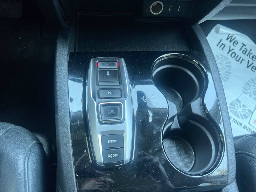 Used 2017 Honda Pilot Touring image 21