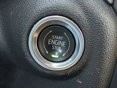 Used 2023 Chevrolet Silverado 1500 Custom w/ 2.7L Blackout Package image 17