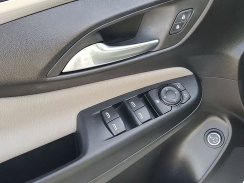 Used 2024 Buick Envista Avenir image 46