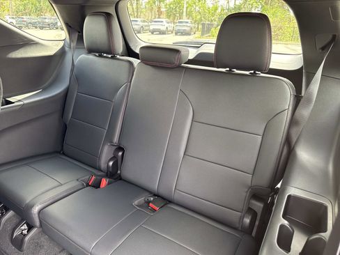 New 2026 Chevrolet Traverse Z71 w/ Enhanced Driving Package image 12