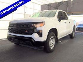 Used 2023 Chevrolet Silverado 1500 W/T w/ Trailering Package AWD/4WD image 1