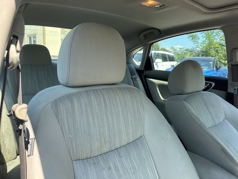 Used 2016 Nissan Sentra SV w/ Style Package FWD image 24