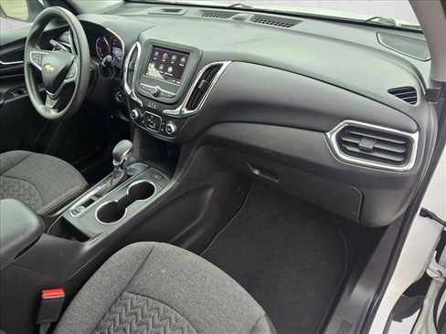 Used 2022 Chevrolet Equinox LT FWD image 21