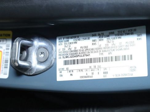 Certified 2023 Lincoln Corsair Reserve AWD/4WD image 21