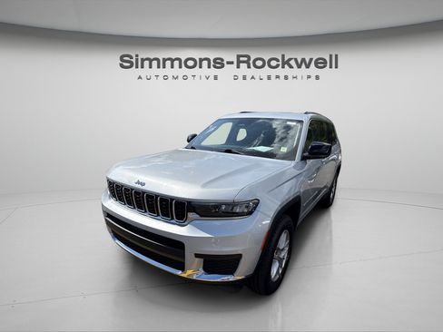 Used 2023 Jeep Grand Cherokee L Laredo w/ Luxury Tech Group I AWD/4WD image 1