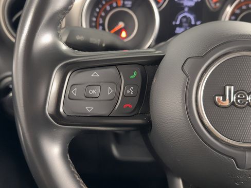 Used 2018 Jeep Wrangler Unlimited Sport S AWD/4WD image 21