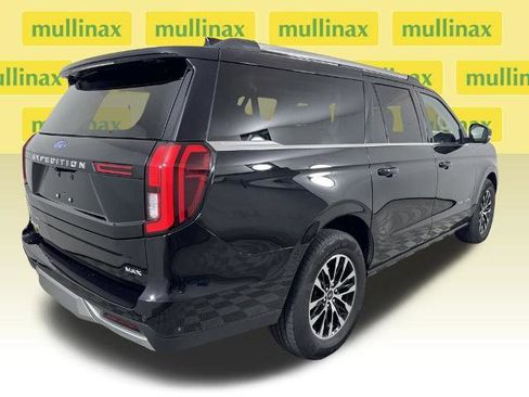 Certified 2025 Ford Expedition Max Platinum image 4