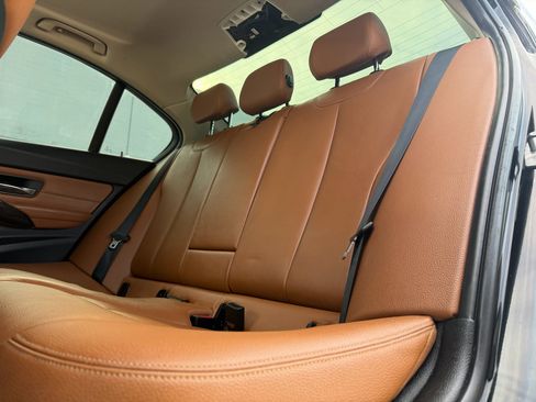 Used 2015 BMW 320i xDrive Sedan image 9