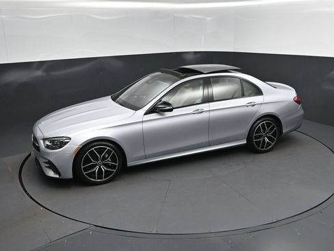 Used 2023 Mercedes-Benz E 350 Sedan image 30