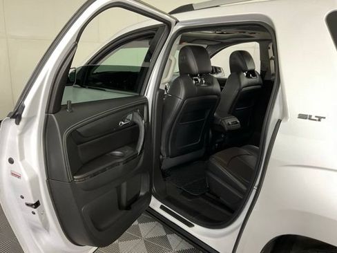 Used 2016 GMC Acadia SLT w/ Premium Edition FWD image 41