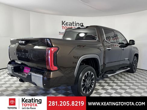 Used 2023 Toyota Tundra Limited image 4