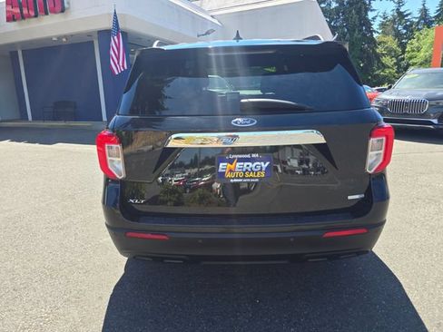Used 2020 Ford Explorer XLT AWD/4WD image 6