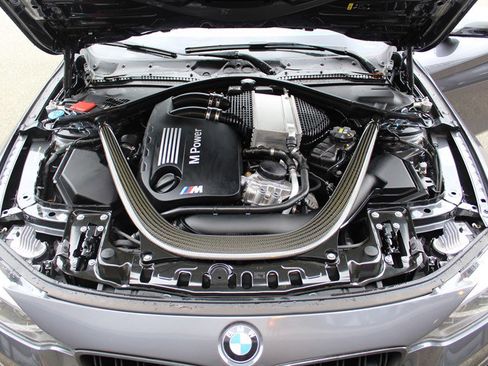 Used 2020 BMW M4 Coupe image 33