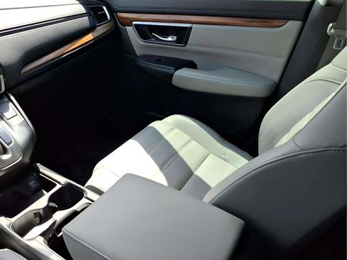 Used 2019 Honda CR-V Touring image 20