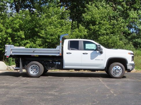 New 2025 Chevrolet Silverado 3500 W/T w/ WT Convenience Package AWD/4WD image 3