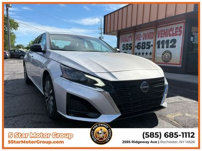 Used 2024 Nissan Altima 2.5 SV