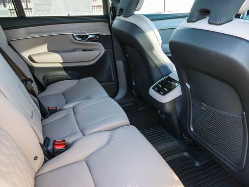 New 2026 Volvo XC90 B5 Plus image 19